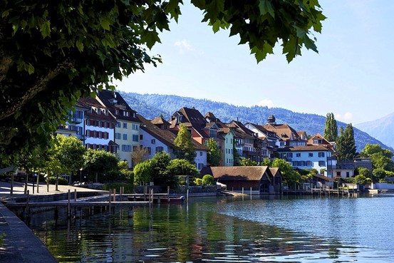 P1-BC212_ZUG2_G_20110828171044